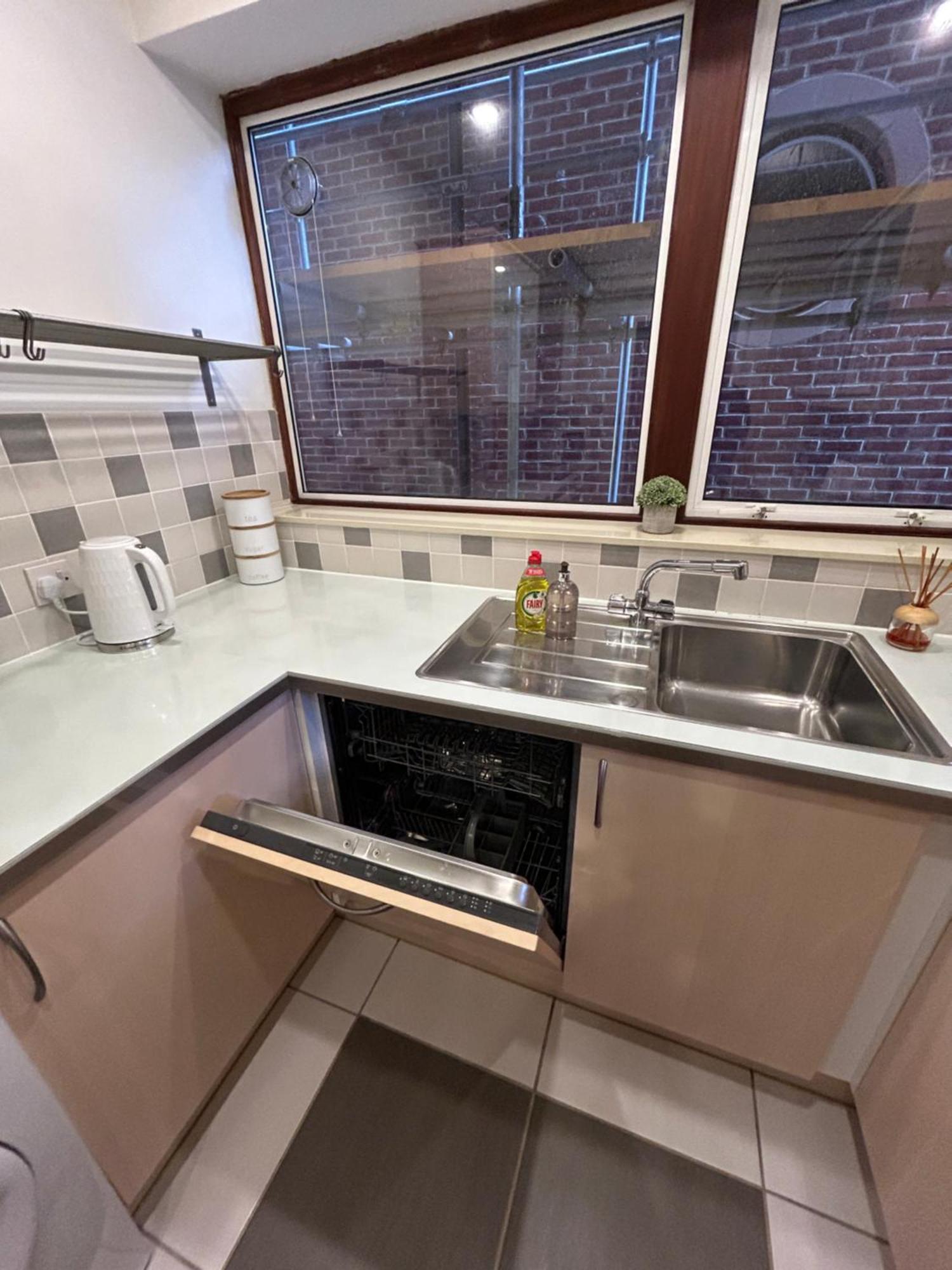 Spacious 3 Bedroom Apartment Close To Marina, 2 Parking Spaces, Kingsize Or Single Beds Southampton Kültér fotó