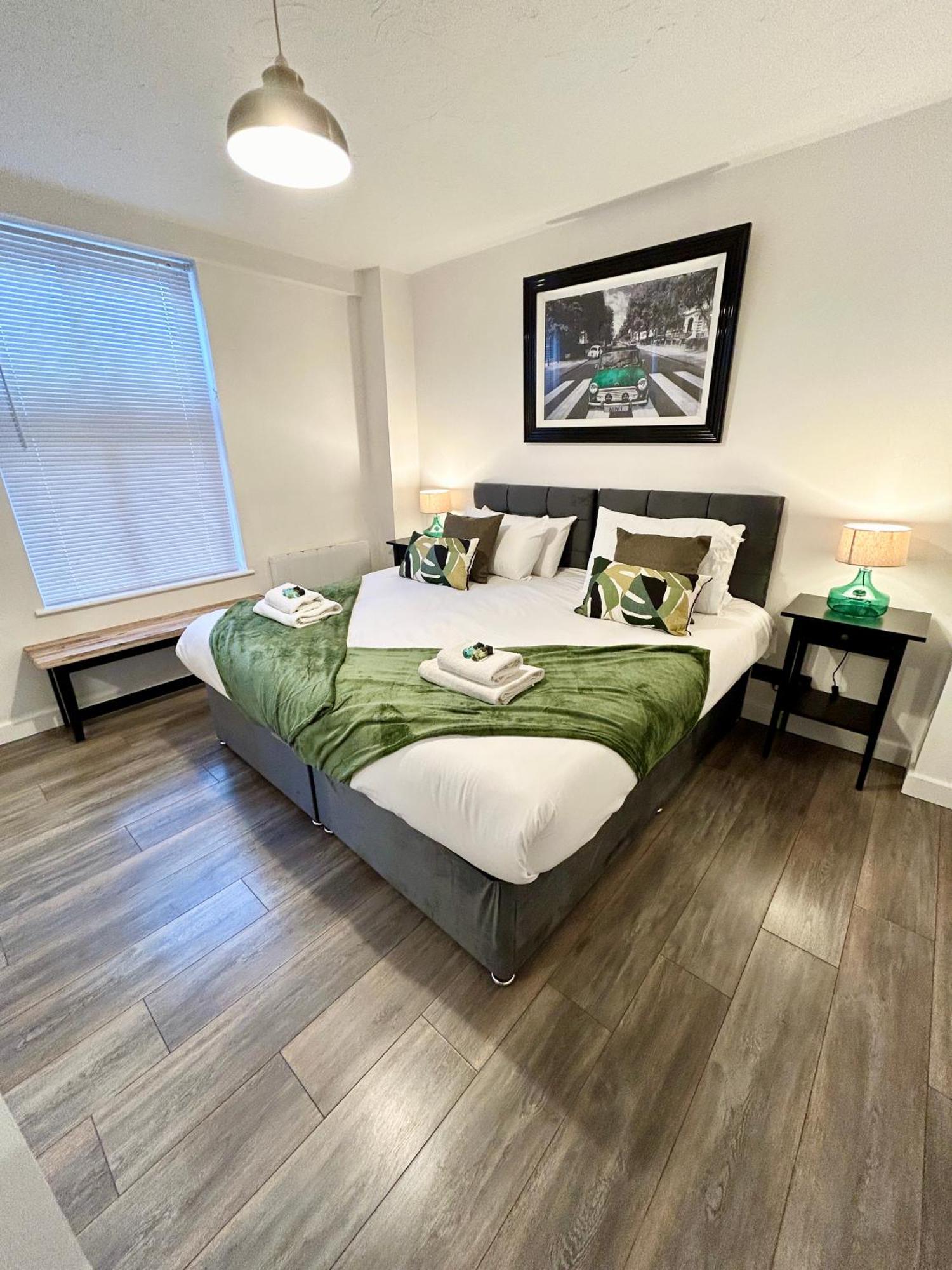 Spacious 3 Bedroom Apartment Close To Marina, 2 Parking Spaces, Kingsize Or Single Beds Southampton Kültér fotó
