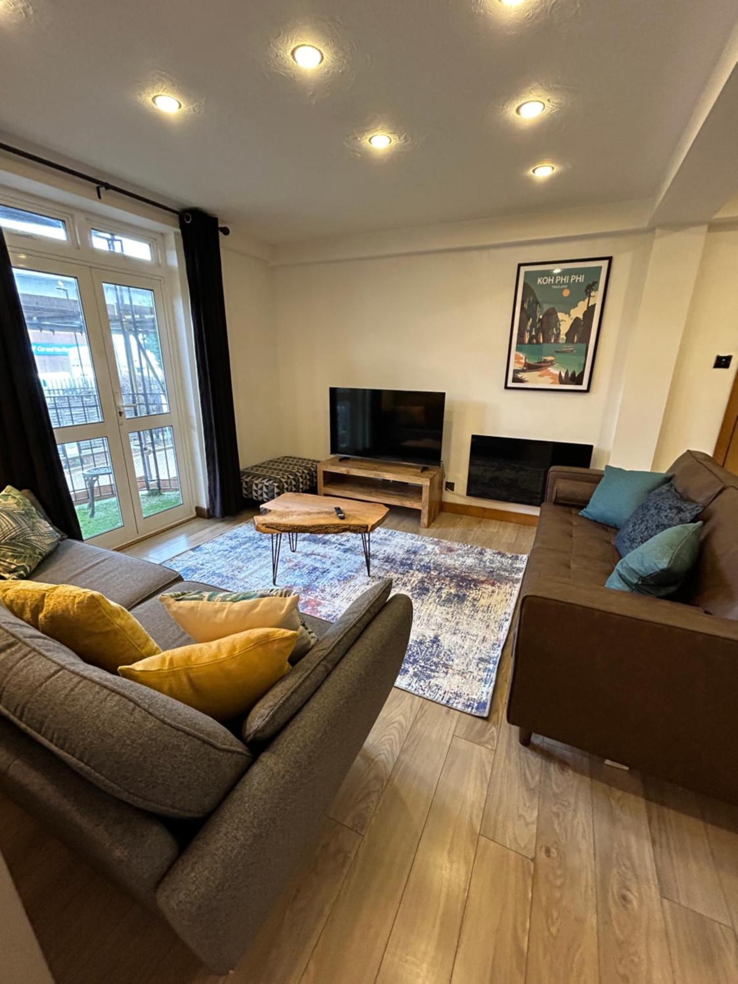 Spacious 3 Bedroom Apartment Close To Marina, 2 Parking Spaces, Kingsize Or Single Beds Southampton Kültér fotó
